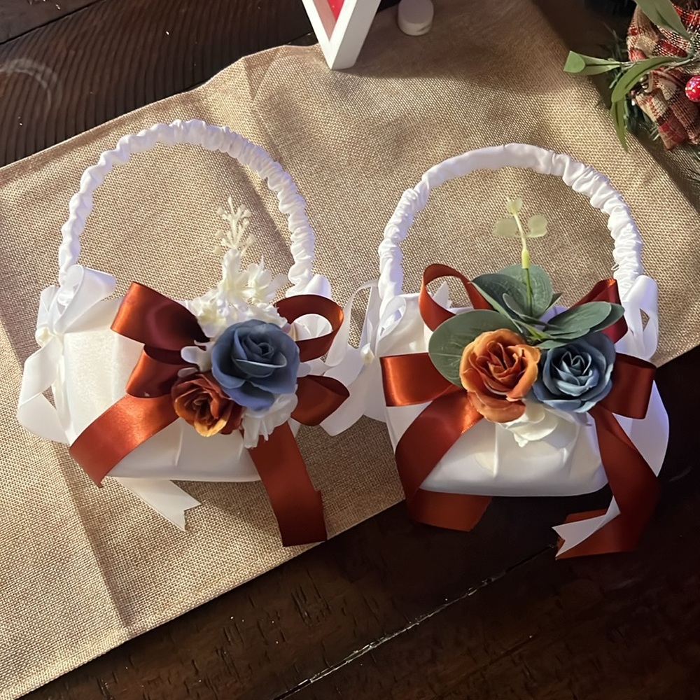 Wedding Flower girl baskets - Picture 3 of 5